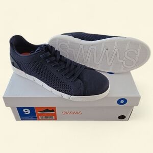 Swims Size 9 Men's NEW Navy and White Breeze Tennis Knit Sneakers